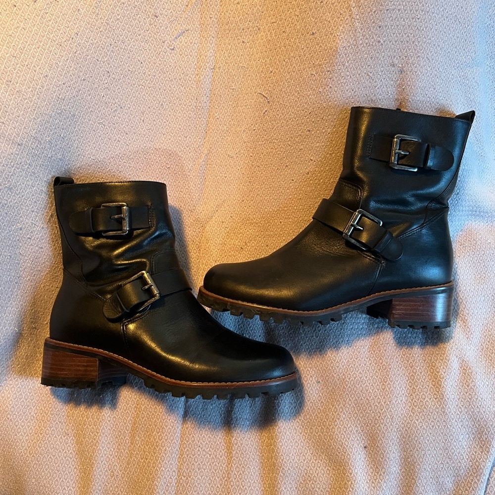 David Tate Black Faux Leather Boots 9.5